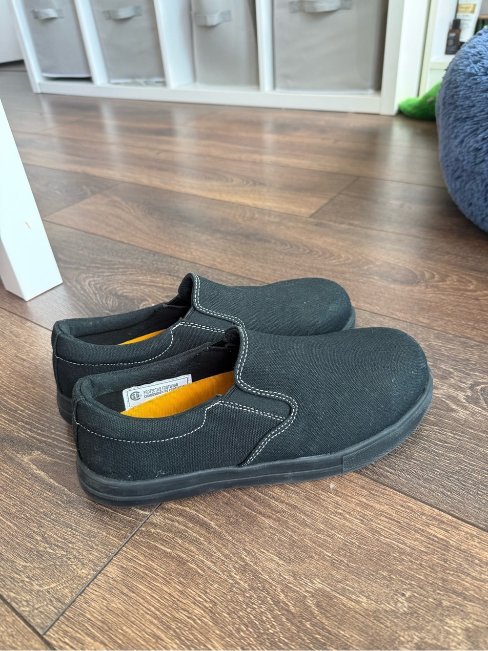 Dakota Canvas Shoes - Black STEEL TOES BARELY WORN